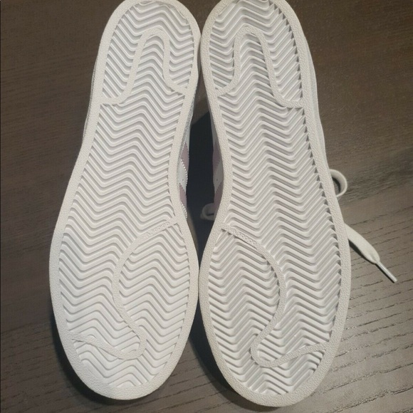 NWT Adidas cloud superstar white/purple - Picture 5 of 8